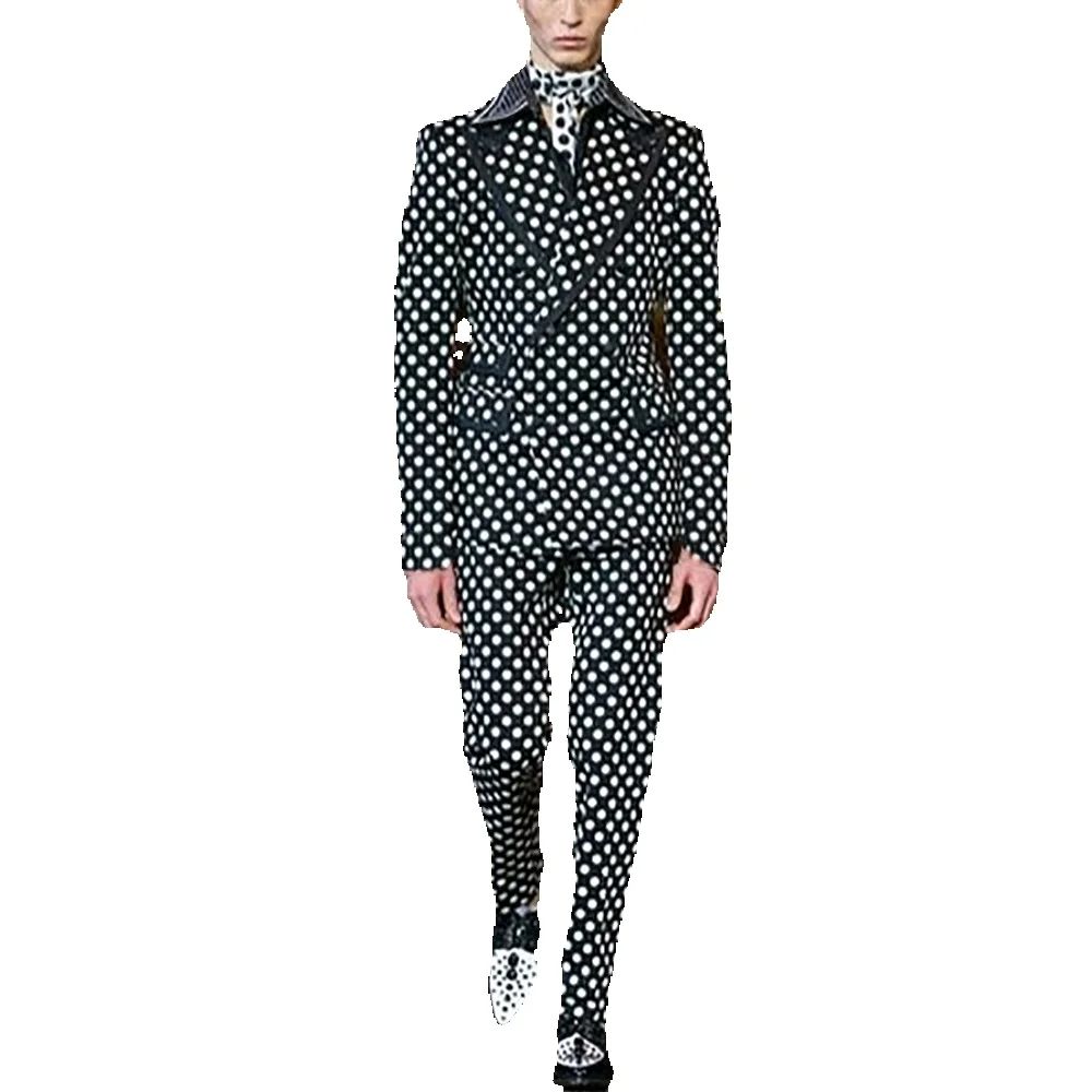 Beyaz Noktalı Erkek Takım Elbi - Men'S Fashion Outfits 2026 incelemesi ve fiyatı